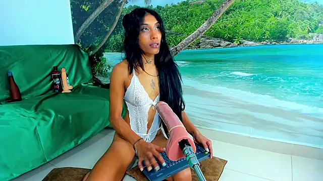 Mieldeluna online show from December 2, 7:10 am