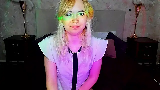 Iriska mini online show from September 30, 8:20 am
