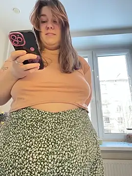 SuzieMurray online show from February 1, 8:13 am