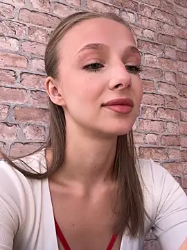 Snapshot of CaseyStar chatting on September 24, 11:31 am CaseyStar online show from September 24, 11:31 am