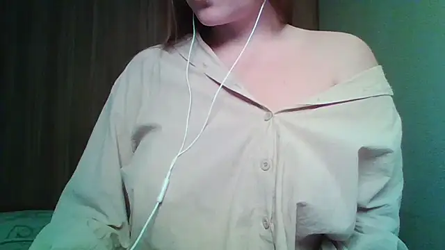 Evasapples online show from April 9, 8:36 pm