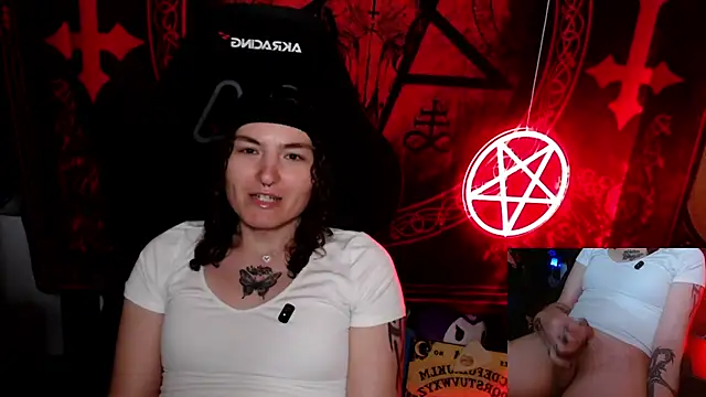 BrandiWRLD 999 online show from October 13, 7:38 pm