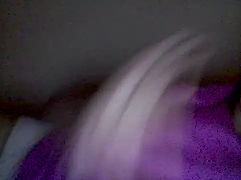 Snapshot of pornstarbrezillian chatting on October 24, 11:06 am pornstarbrezillian online show from October 24, 11:06 am