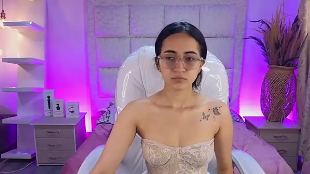 Mia Fischer online show from April 11, 7:39 pm