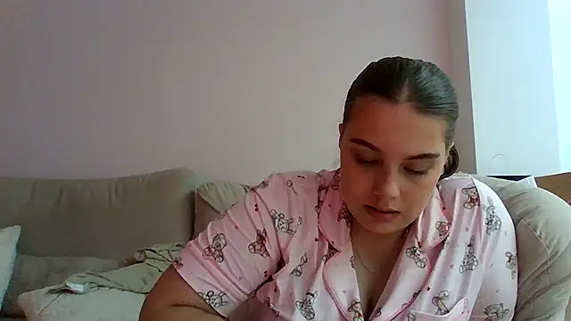 Krystal Tx online show from July 6, 7:49 pm