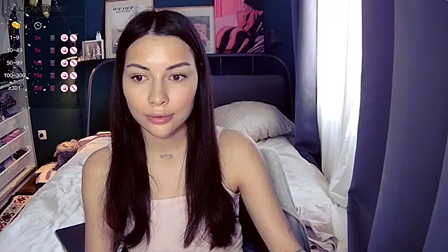 valorant girl online show from May 20, 2:25 pm