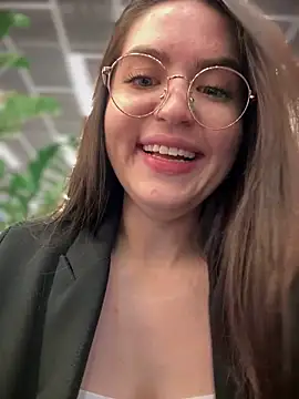 meow girl online show from September 17, 11:08 am