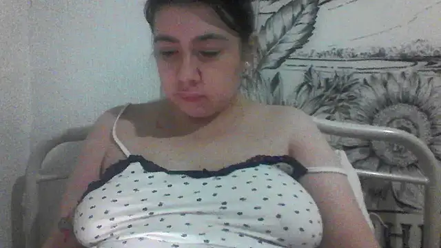 CamilaCherryX online show from September 28, 10:04 pm