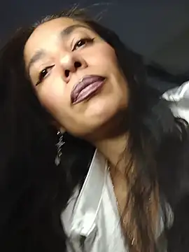 chloewildd  online show from July 23, 11:24 pm