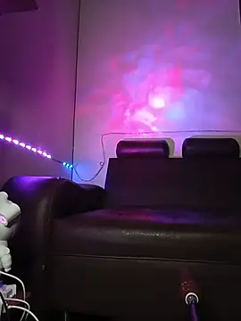 chloewildd  online show from June 27, 11:33 pm