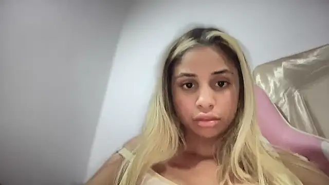 brithneysquirt online show from November 17, 2:23 am