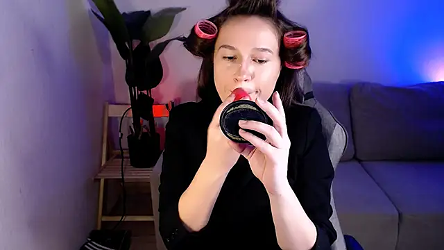 M Sensual online show from December 4, 3:35 pm