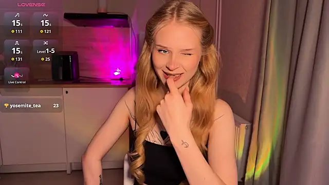 lisa barbie online show from February 23, 8:19 pm