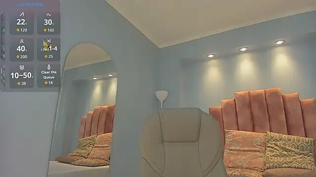 lou rosse  online show from April 10, 8:37 pm