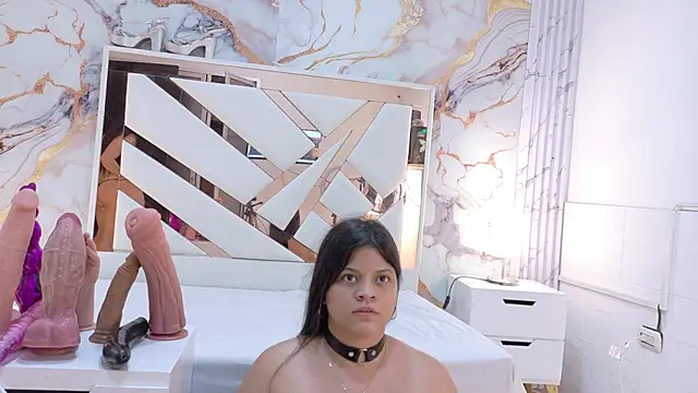 KarinaSimonz online show from May 20, 7:44 pm