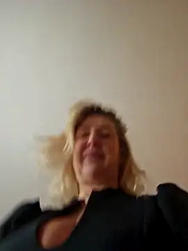 MariaRichi  online show from February 5, 9:01 am