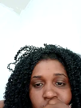 annybarros21 online show from February 5, 1:36 pm