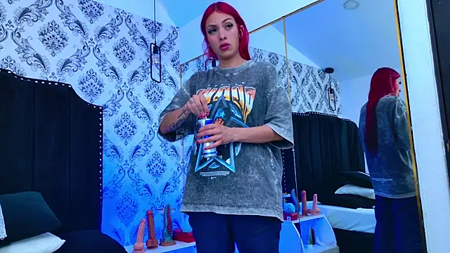 Derieri D online show from February 8, 7:50 pm