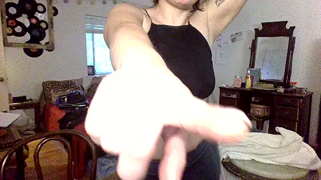 sophiarica online show from May 1, 10:02 pm