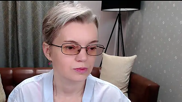 Cutie Erikaa1 online show from October 30, 2:25 am