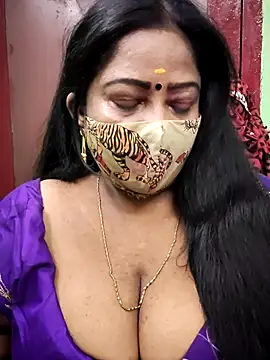 maniisha online show from October 26, 8:04 pm