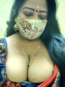 Snapshot of maniisha chatting on October 7, 8:24 pm maniisha online show from October 7, 8:24 pm