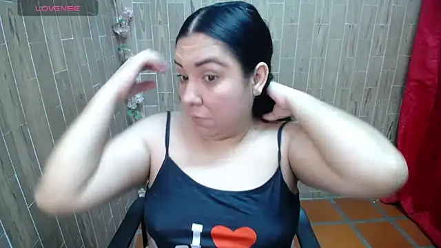 solyeria online show from February 9, 1:41 am