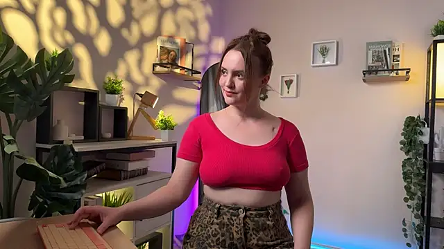 Lella Ryann  online show from September 17, 8:45 am