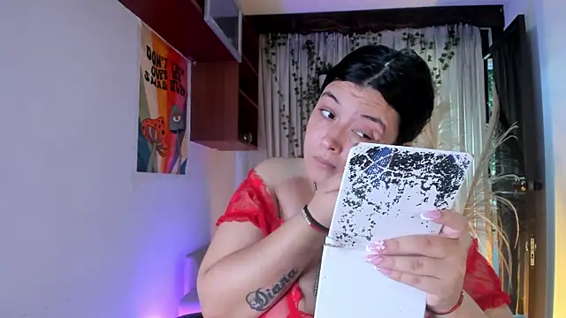 JulietaKane online show from June 4, 9:41 pm