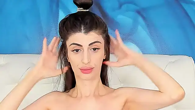 SkinnyDolly online show from February 2, 10:09 pm