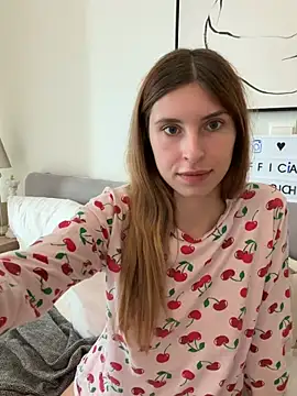 emma05 online show from February 8, 8:18 am