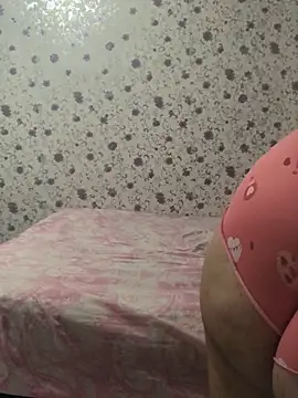 Candy Queenn online show from March 8, 9:24 am