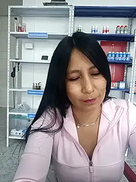Snapshot of Megan_jennerr chatting on September 18, 3:10 pm Megan jennerr online show from September 18, 3:10 pm