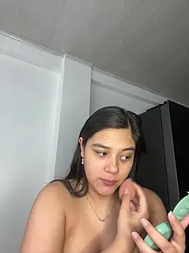 floriamANDjazmin online show from March 27, 7:14 pm