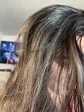 floriamANDjazmin online show from June 11, 7:27 am