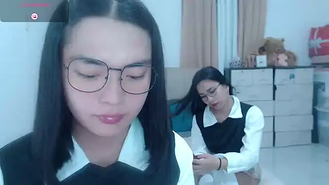 zhaviahale21 online show from July 22, 1:01 pm