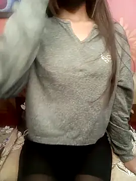 poojaji690 online show from December 4, 6:48 am