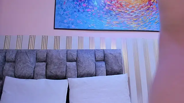 nova lane online show from April 11, 7:50 pm