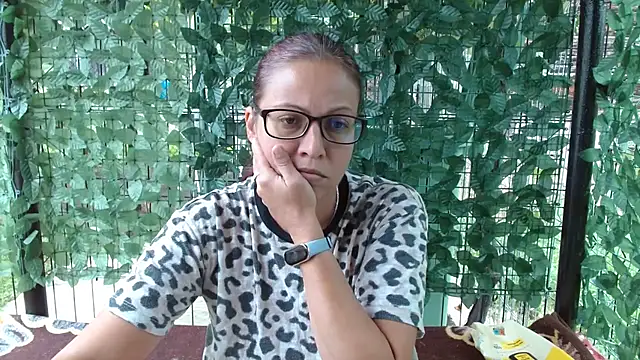 LadyHellene online show from July 8, 10:50 am