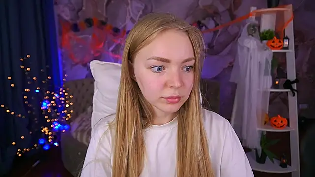 EmilySunshineS online show from November 1, 2:21 pm