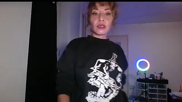 Snapshot of KarolinaReaper chatting on September 26, 12:25 pm KarolinaReaper online show from September 26, 12:25 pm