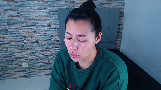Snapshot of _joy_yva chatting on October 9, 6:56 pm joy yva online show from October 9, 6:56 pm