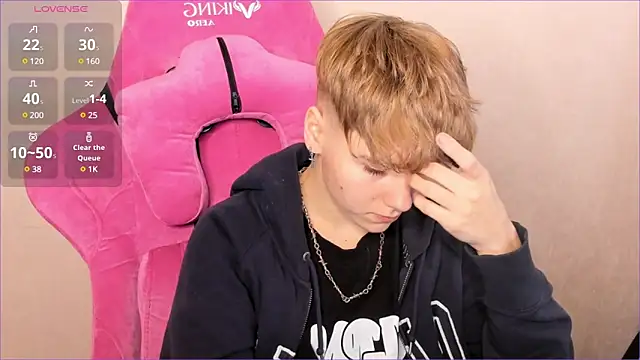 AntoniaFaber online show from December 2, 8:48 am