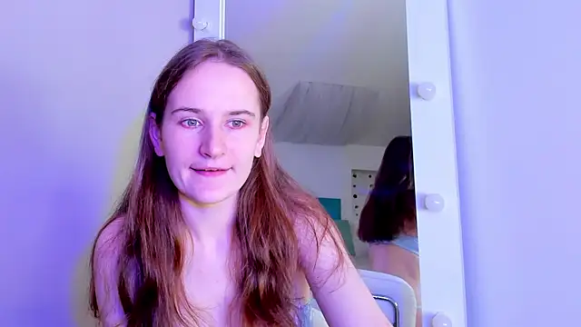 L1ittle kitty  online show from October 10, 5:45 am