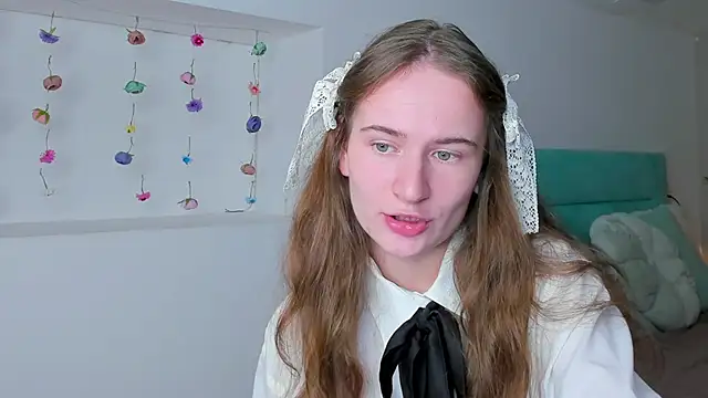 L1ittle kitty  online show from November 16, 6:48 am