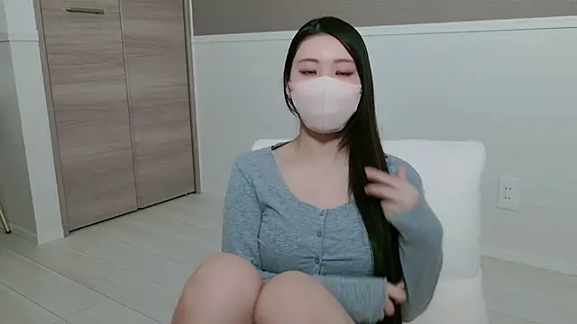 yuki room online show from February 5, 12:19 pm