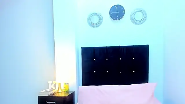 kathyajhonss online show from July 18, 11:07 pm