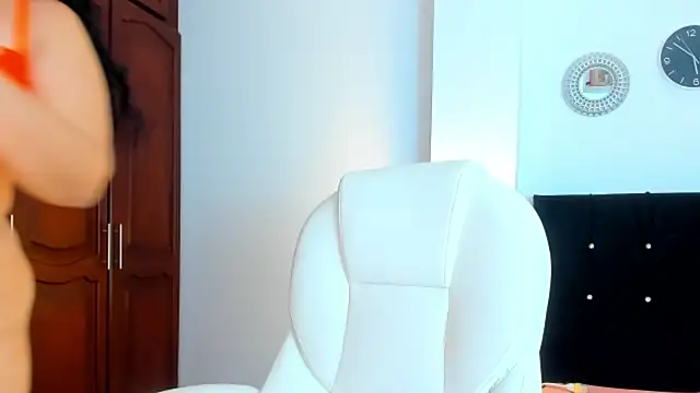 kathyajhonss online show from July 13, 10:54 pm