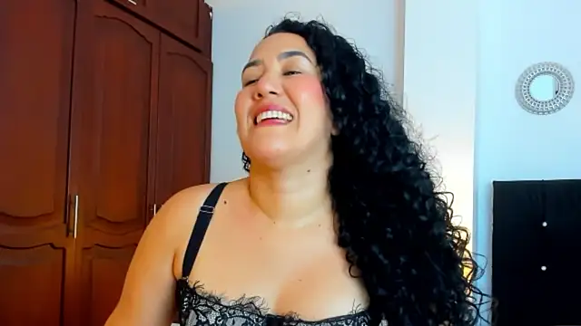 kathyajhonss online show from July 30, 10:10 pm