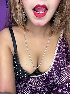 Its ur Ayesha online show from March 16, 2:54 pm